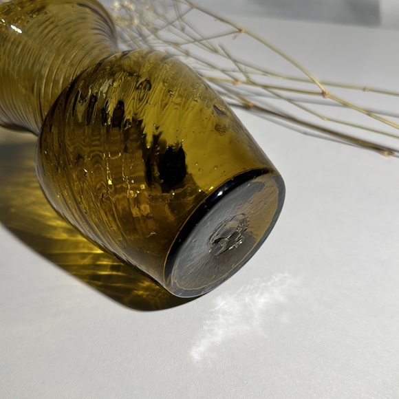 Vintage Mid Century Modern Deep Amber / Olive Blown Swirled Glass Pitcher/Ewer - Picture 9 of 12